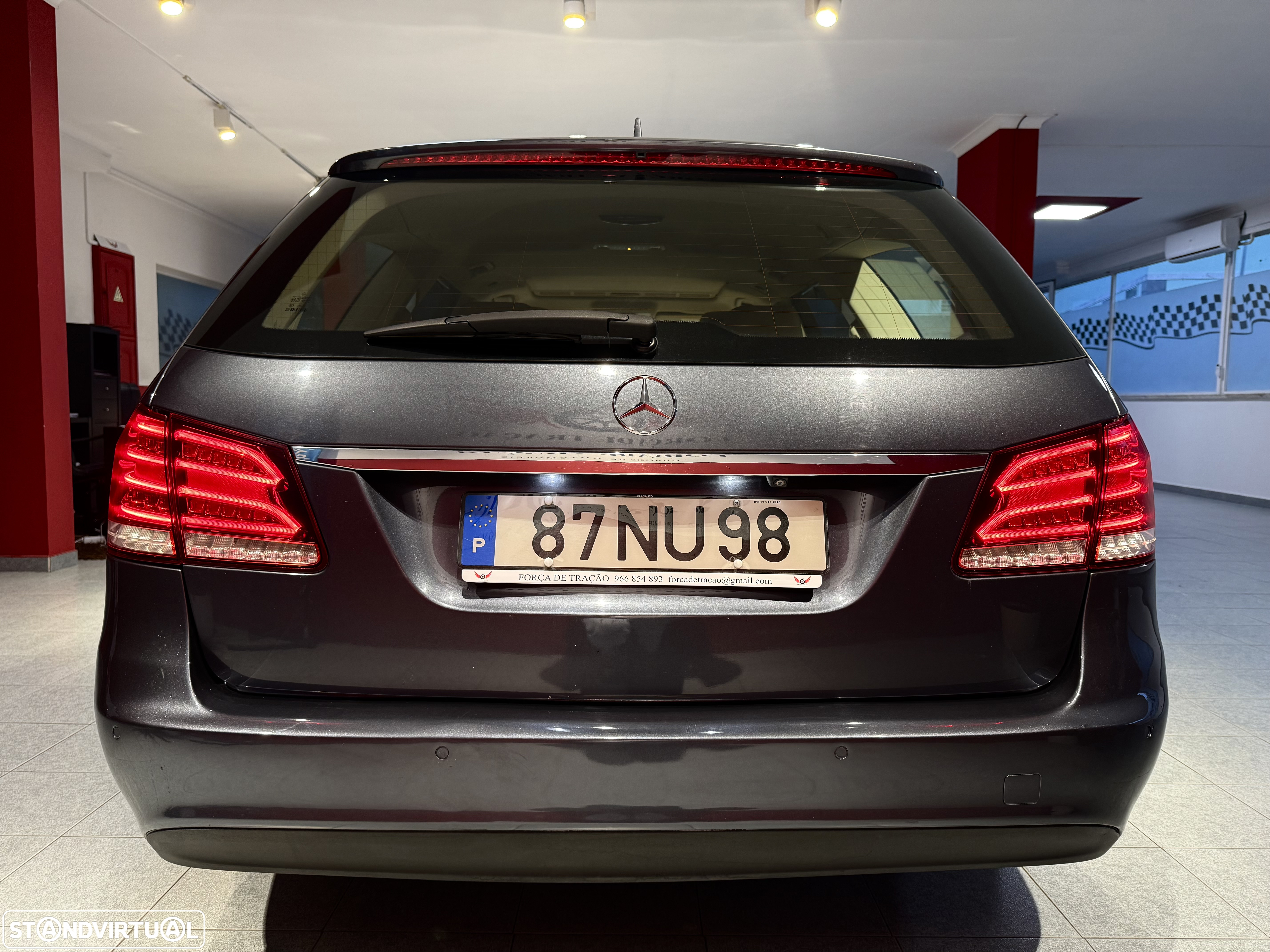 Mercedes-Benz E 350 BlueTEC Avantgarde BE 4-Matic - 5