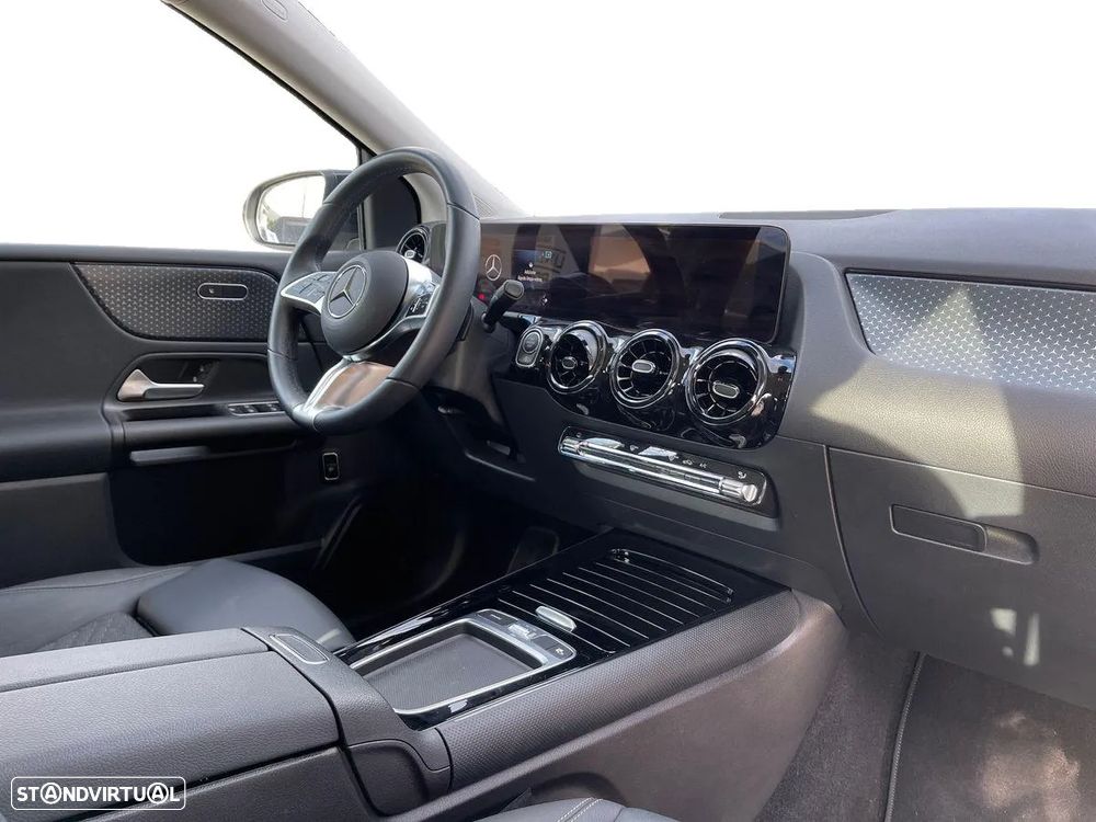 Mercedes-Benz B 180 d - 14