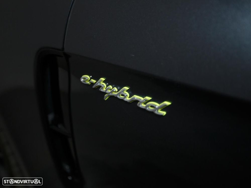 Porsche Panamera Sport Turismo 4S E-Hybrid - 17