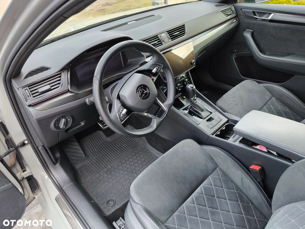 Skoda Superb 2.0 TDI SCR Sportline DSG - 24