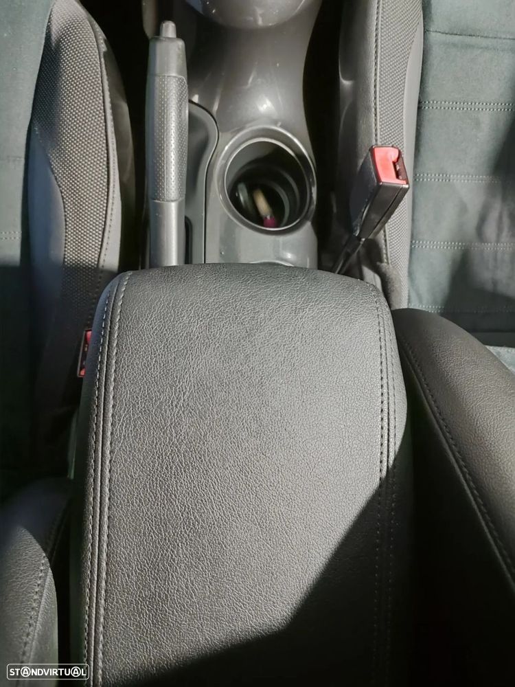 Nissan Juke 1.5 dCi Black Edition - 28