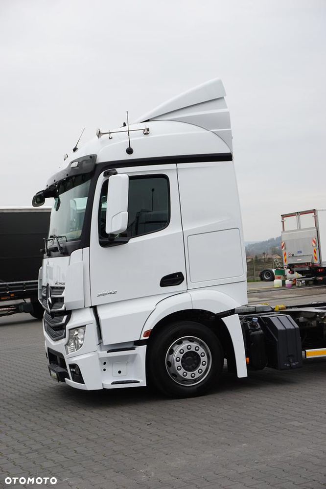 Mercedes-Benz ACTROS / 2542 / ACC / E 6 / BDF / MEGA / 7,82 M / RETARDER - 38