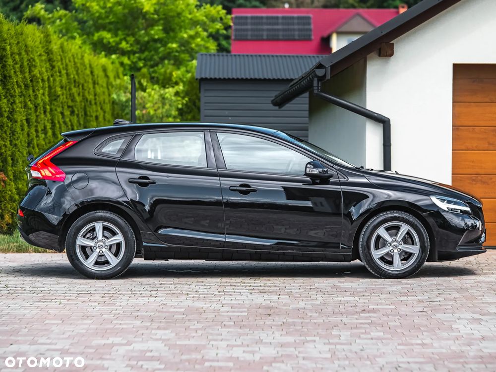 Volvo V40 D2 Momentum - 31