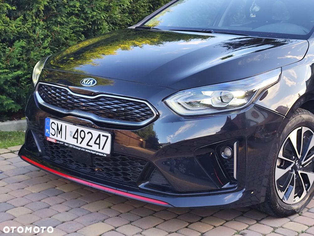 Kia Ceed 1.6 GDI PHEV XL DCT - 36