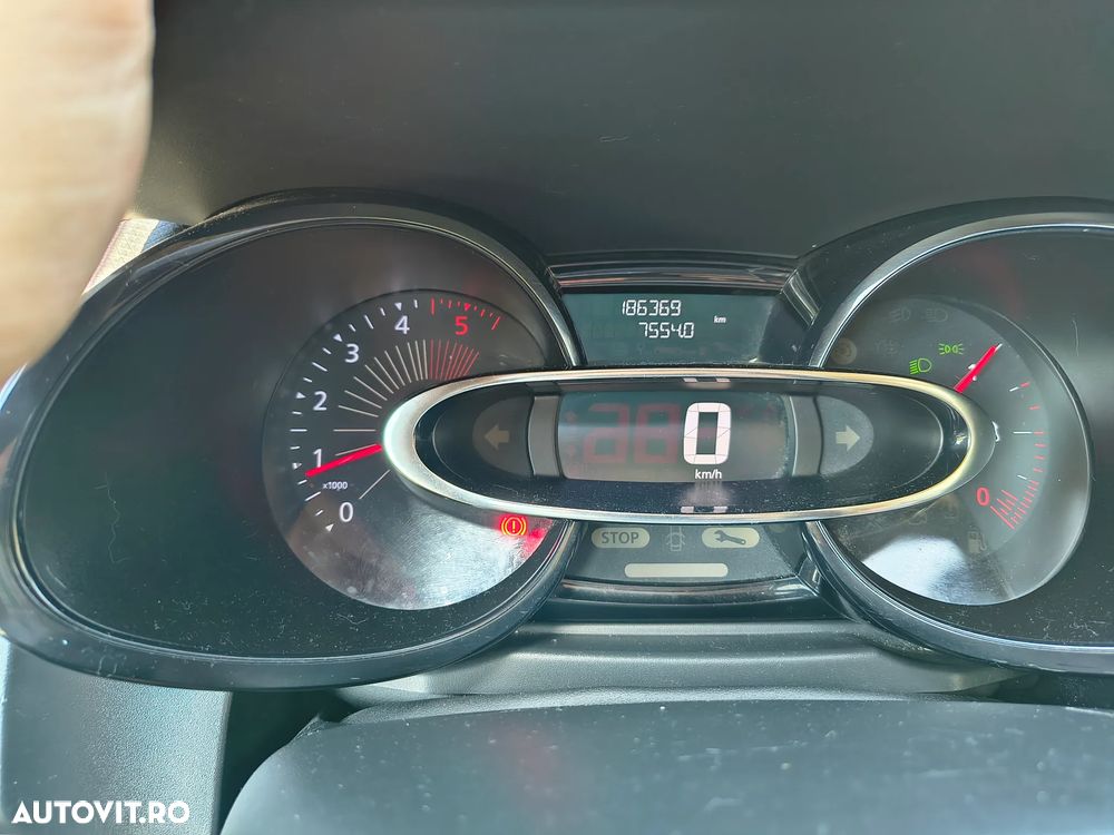 Renault Clio 1.5 dCi Expression - 7