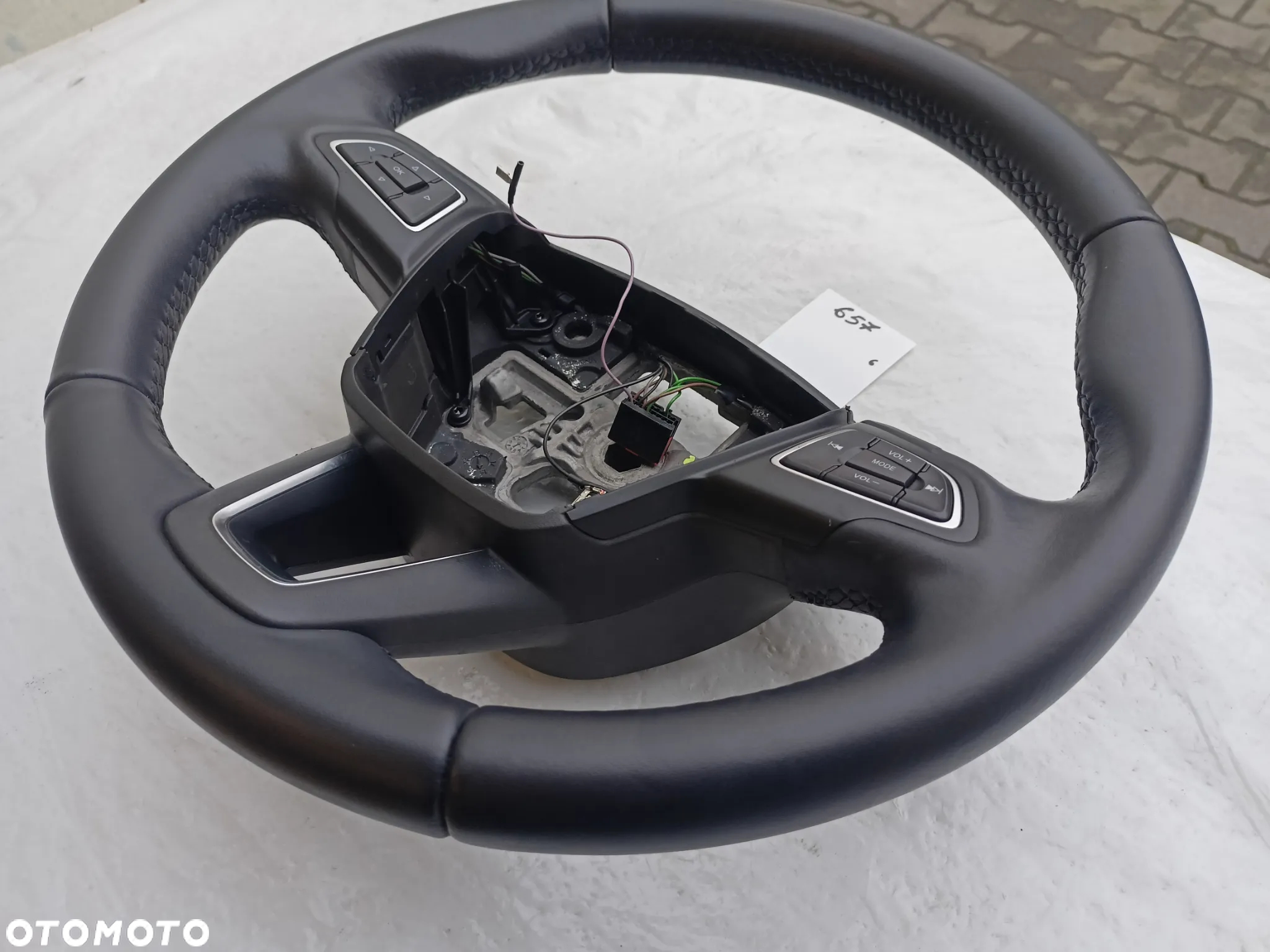 KIEROWNICA FORD FOCUS MK3 LIFT ŁADNA - 3