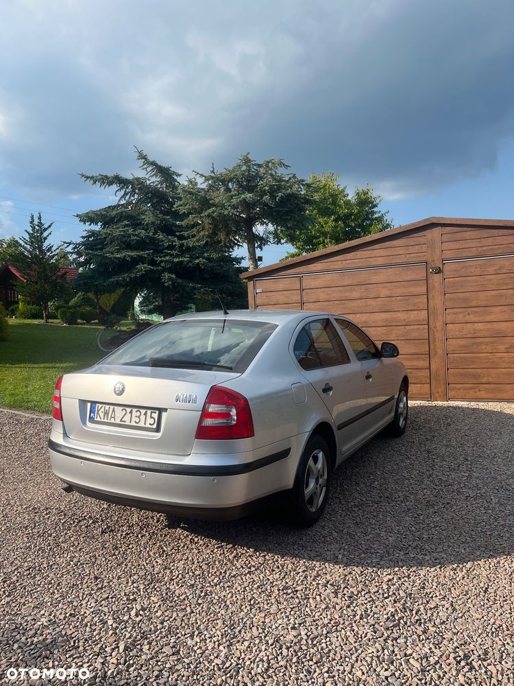 Skoda Octavia 1.6 Tour - 7