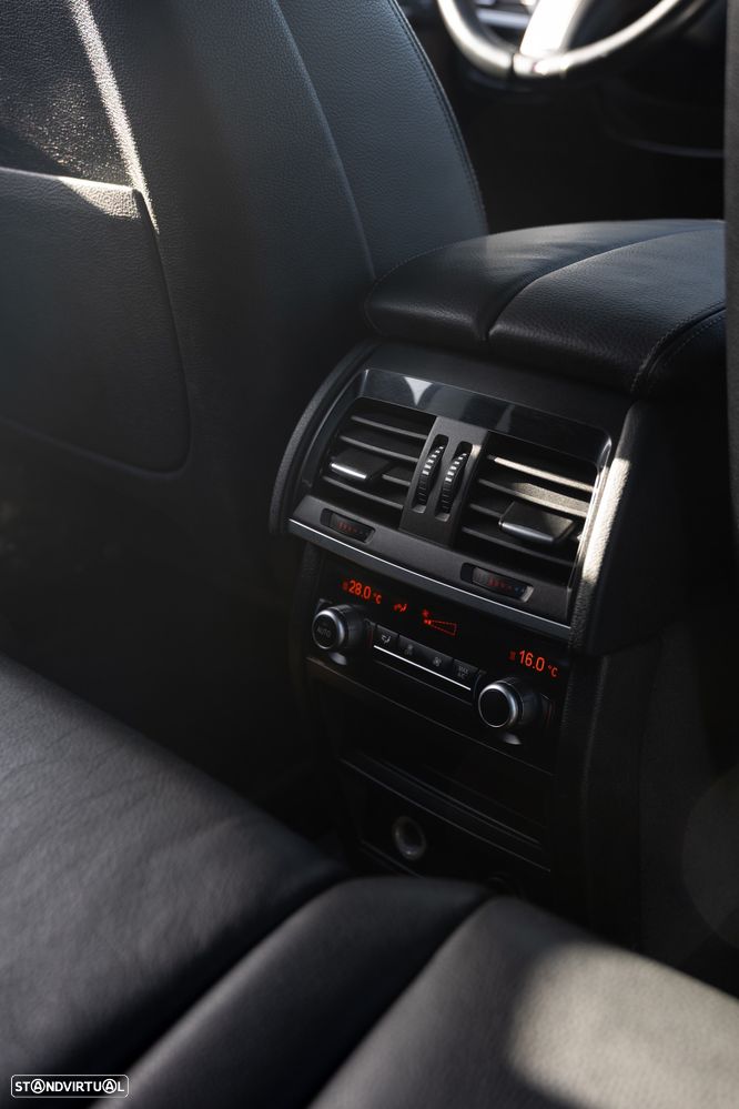 BMW X5 25 d sDrive Pack M - 32