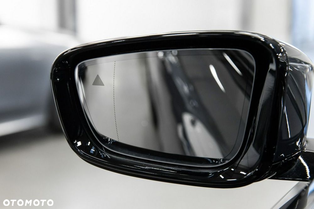 BMW Seria 8 840i - 18