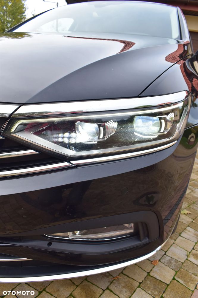 Volkswagen Passat - 9