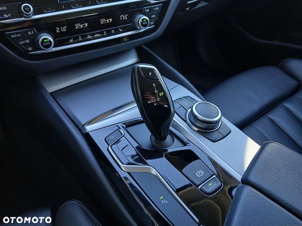 BMW Seria 5 - 22