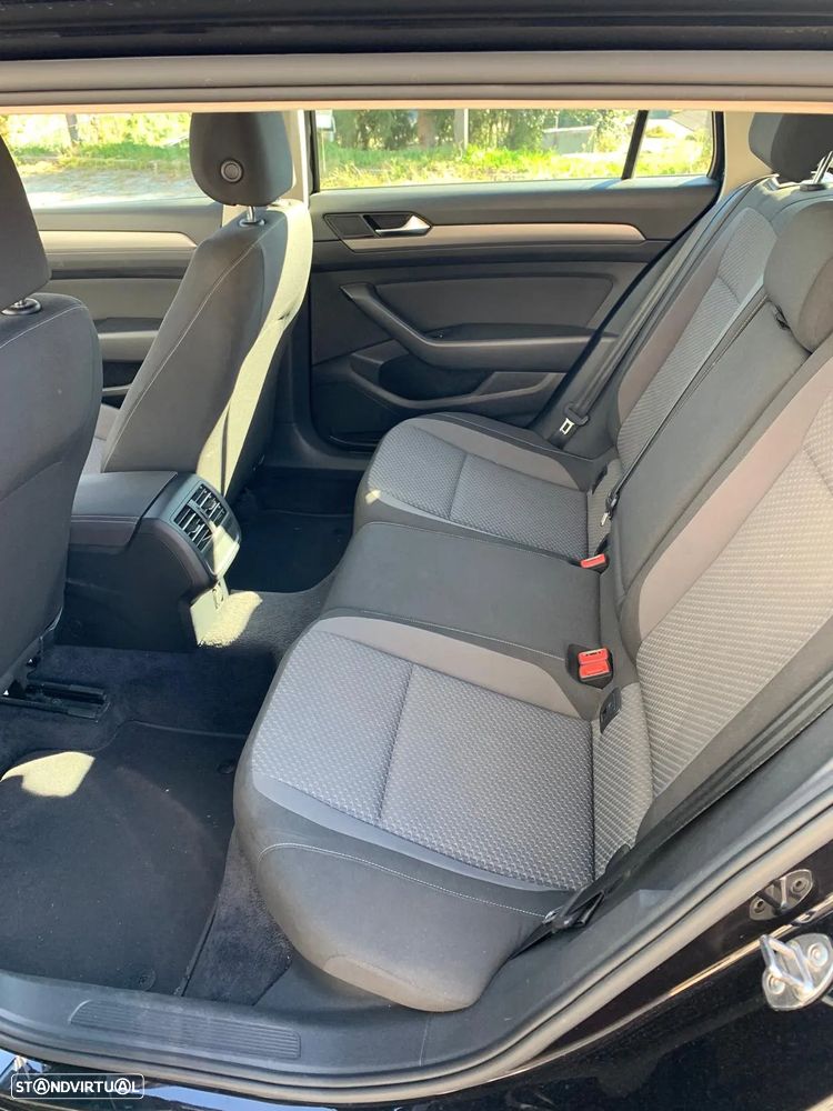 VW Passat Variant 1.6 TDI BlueMotion - 5