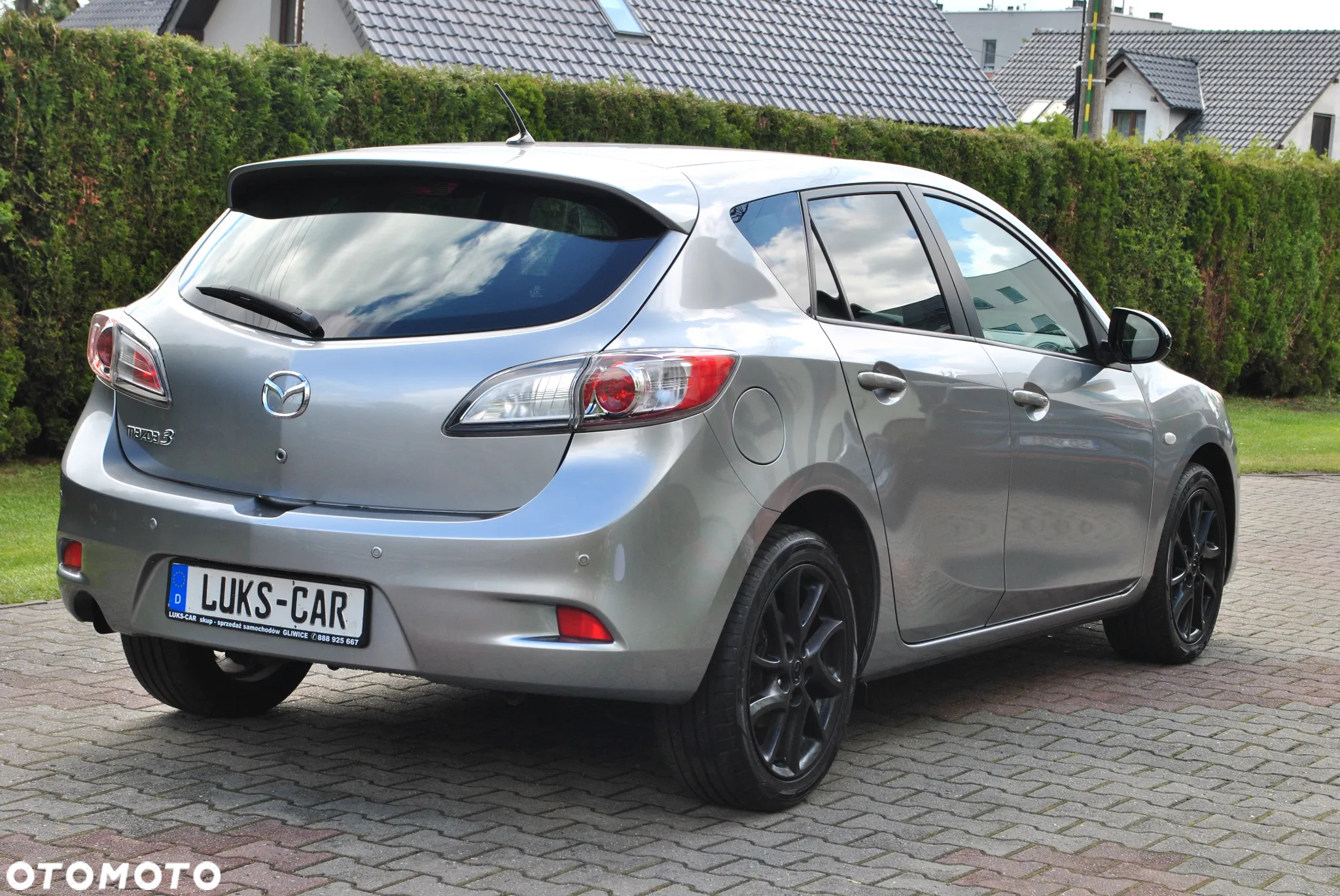 Mazda 3 1.6 Exclusive + - 9