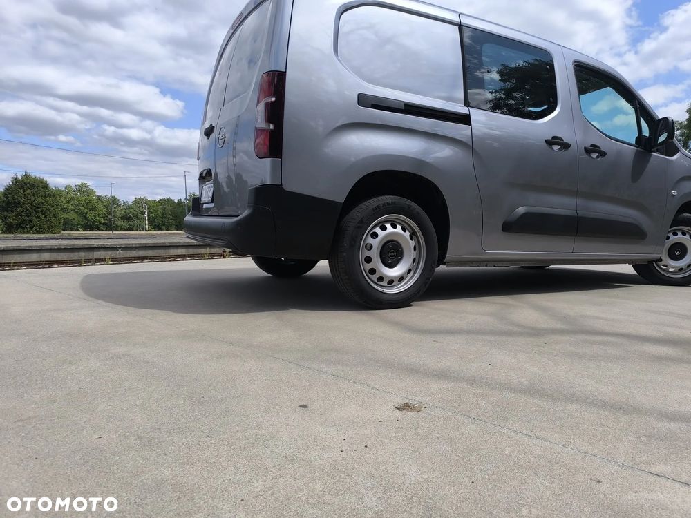 Opel Combo 1.5 CDTI Essentia S&S - 13