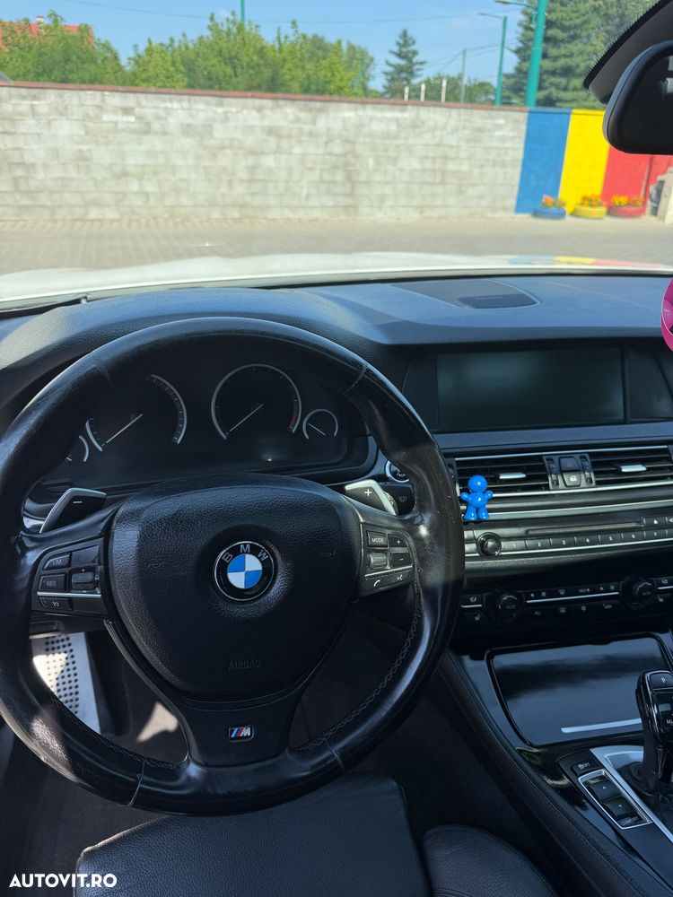 BMW Seria 5 525d Aut. - 11