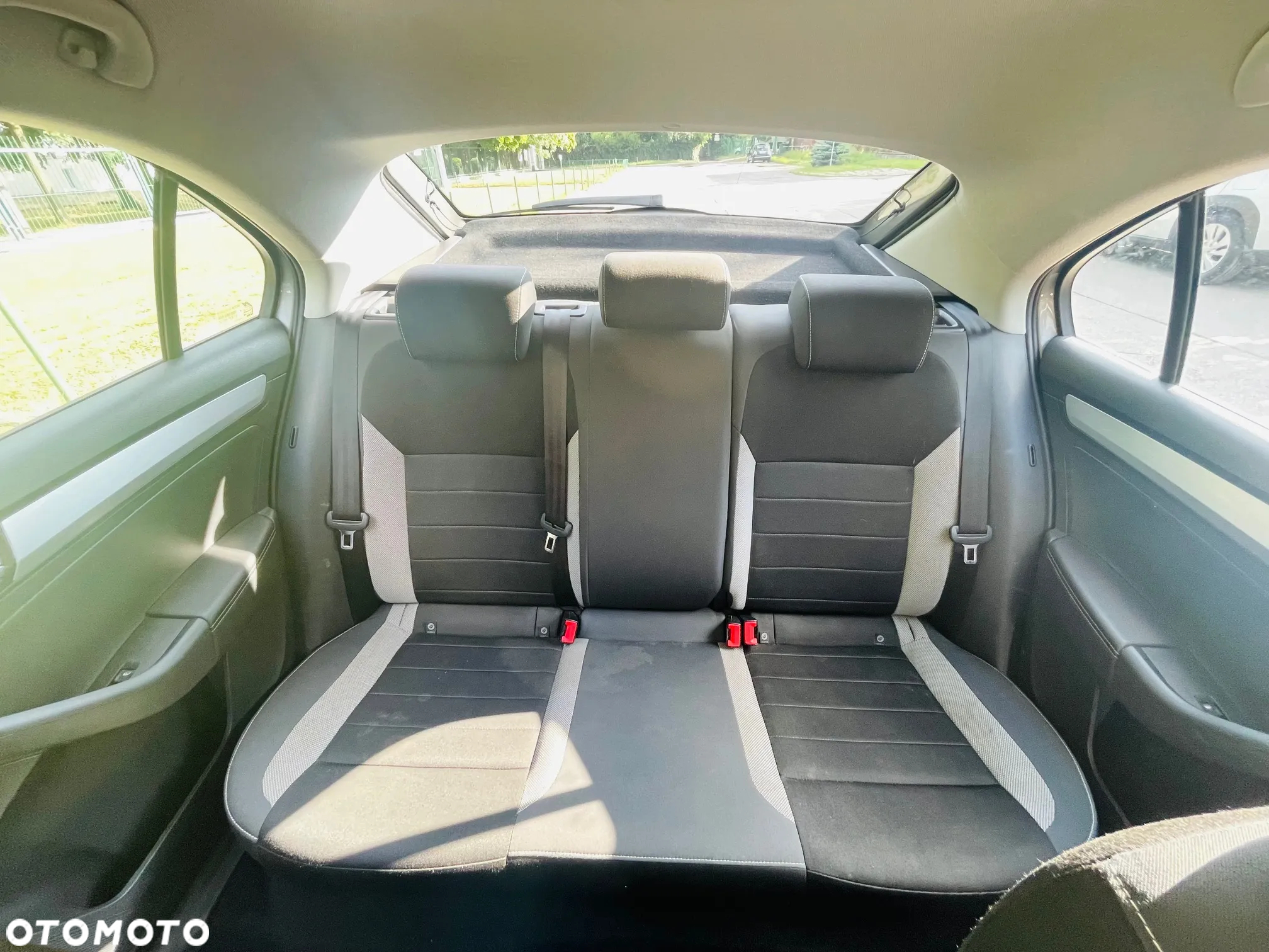 Skoda RAPID 1.0 TSI Ambition - 15