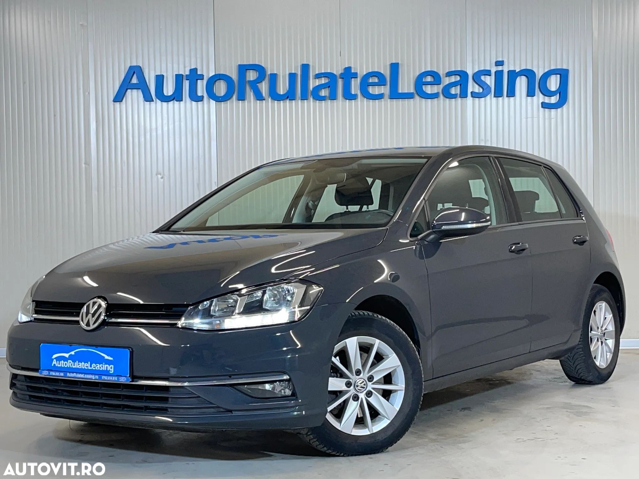 Volkswagen Golf 1.6 TDI Comfortline - 1