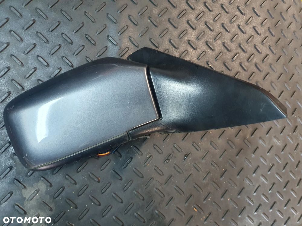 LUSTERKO PRAWE VOLVO V40 5 PIN LIFT  WERSJA EUROPEJSKA - 1