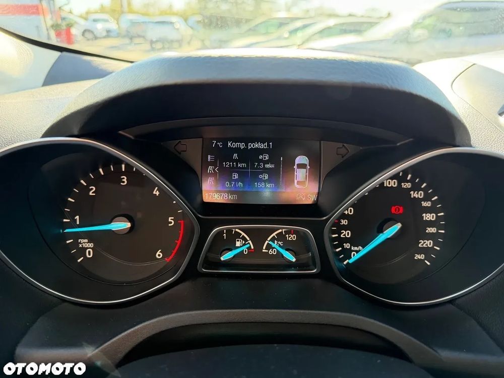 Ford Kuga 2.0 TDCi 4x2 Titanium - 27