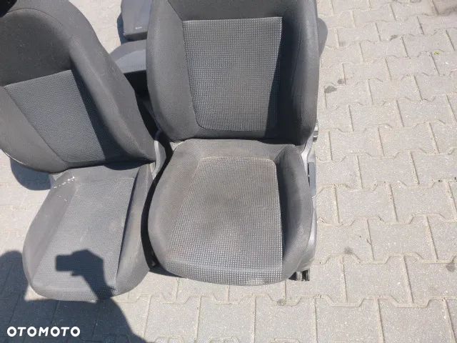 FOTEL FOTELE LEWY PRZÓD PRAWY PRZÓD + TYLNA KANAPA OPEL CORSA D 5D - 15