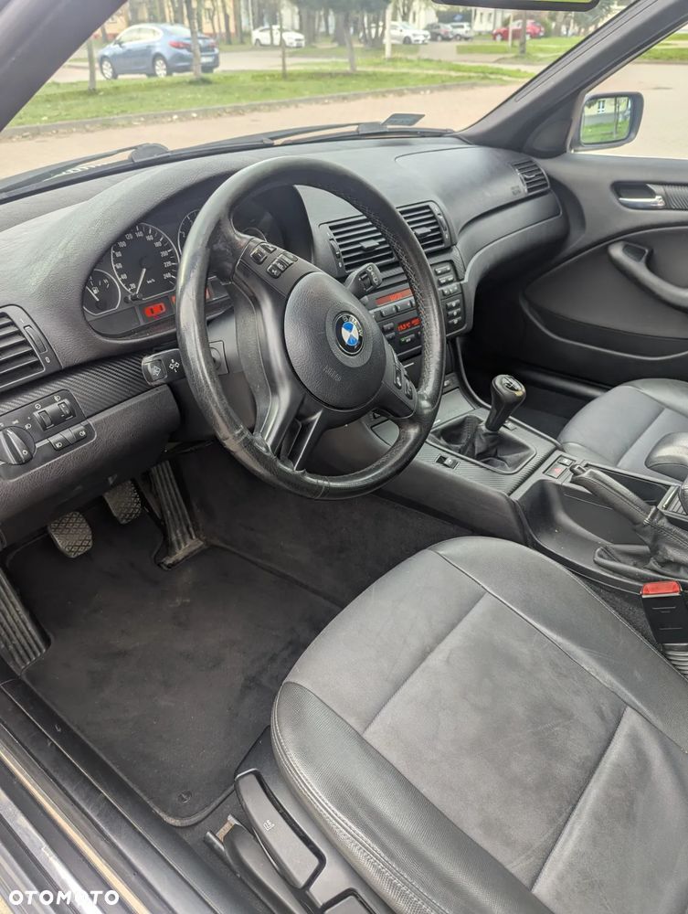 BMW Seria 3 318i - 11