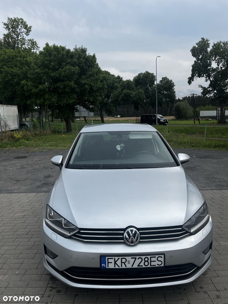 Volkswagen Golf - 1