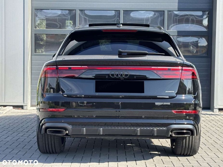 Audi Q8 - 3