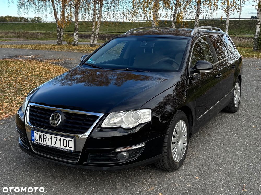 Volkswagen Passat 1.6 TDI DPF BlueMot Comfortline - 1