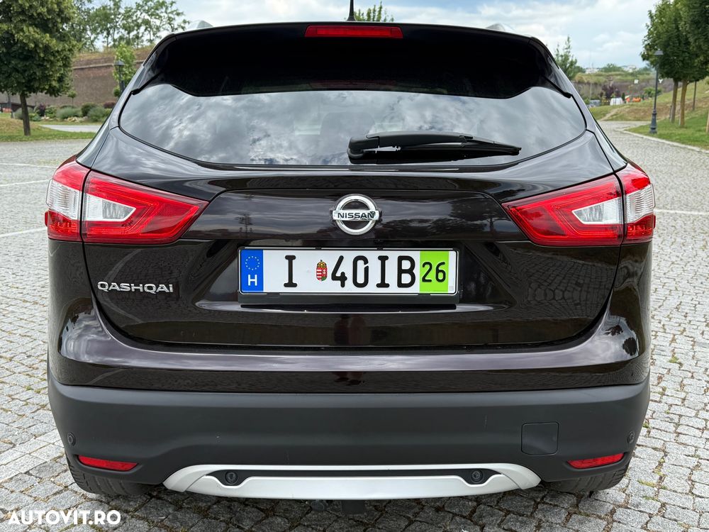 Nissan Qashqai 1.6 DCI ALL-MODE 4x4i TEKNA+ - 6