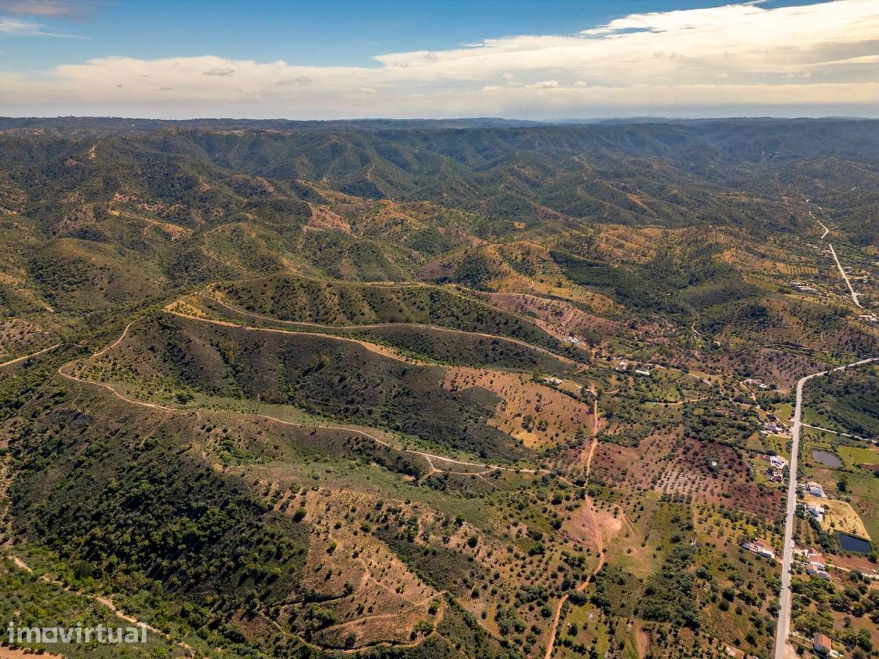 Terreno Rústico 142.593 m2, em Salir - Grande imagem: 4/19