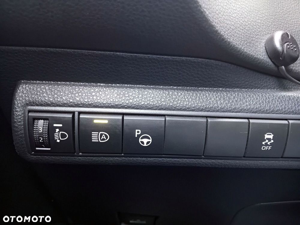 Toyota Corolla 2.0 Hybrid Comfort - 15