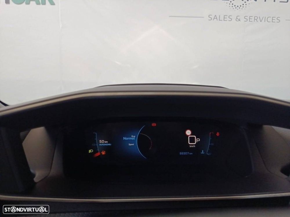 Peugeot 2008 1.5 BlueHDi Allure Pack EAT8 - 20