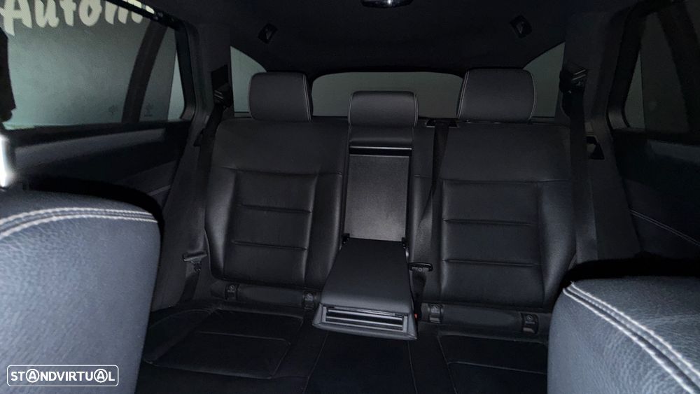 Mercedes-Benz E 250 BlueTEC Avantgarde Auto. - 42