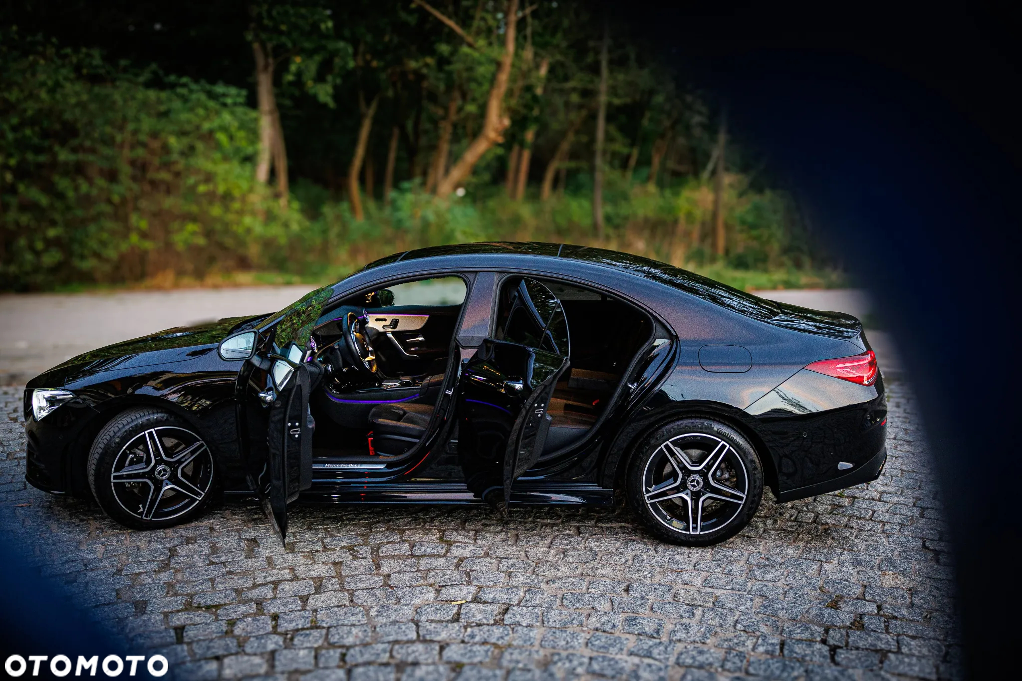 Mercedes-Benz CLA 220 4-Matic 7G-DCT - 18