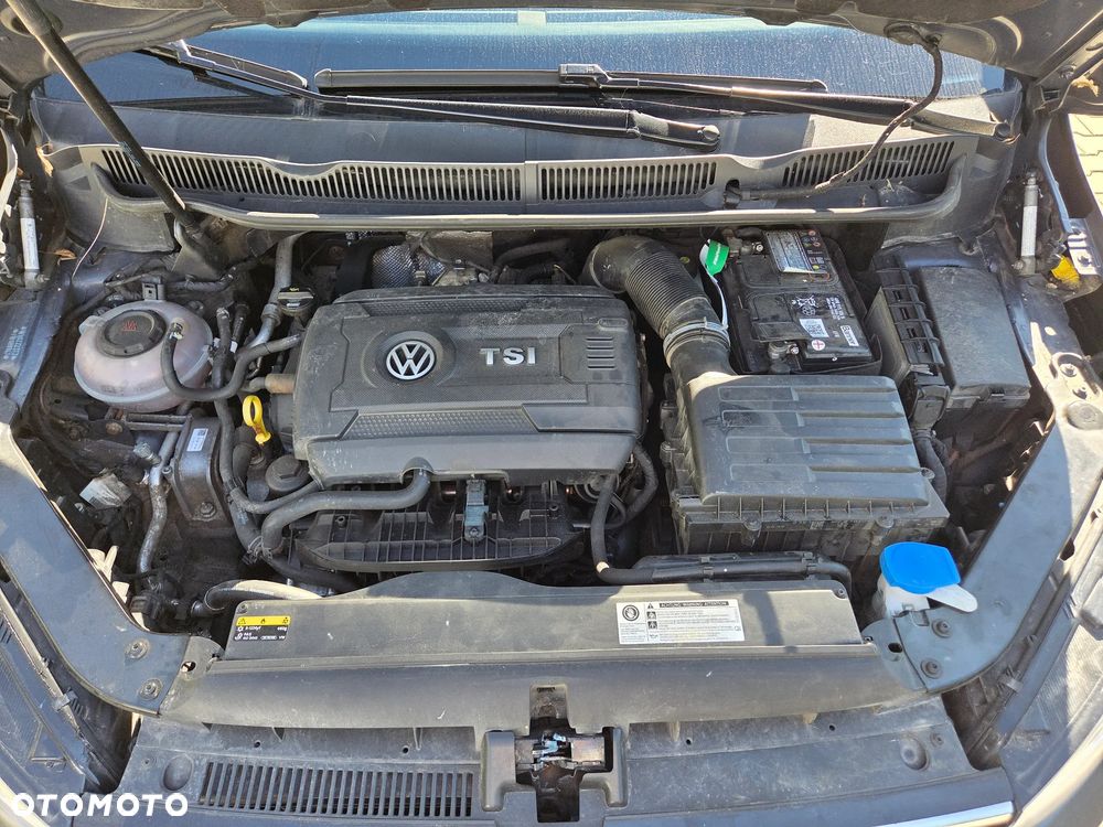 Volkswagen Touran 1.8 TSI BMT Highline DSG - 11