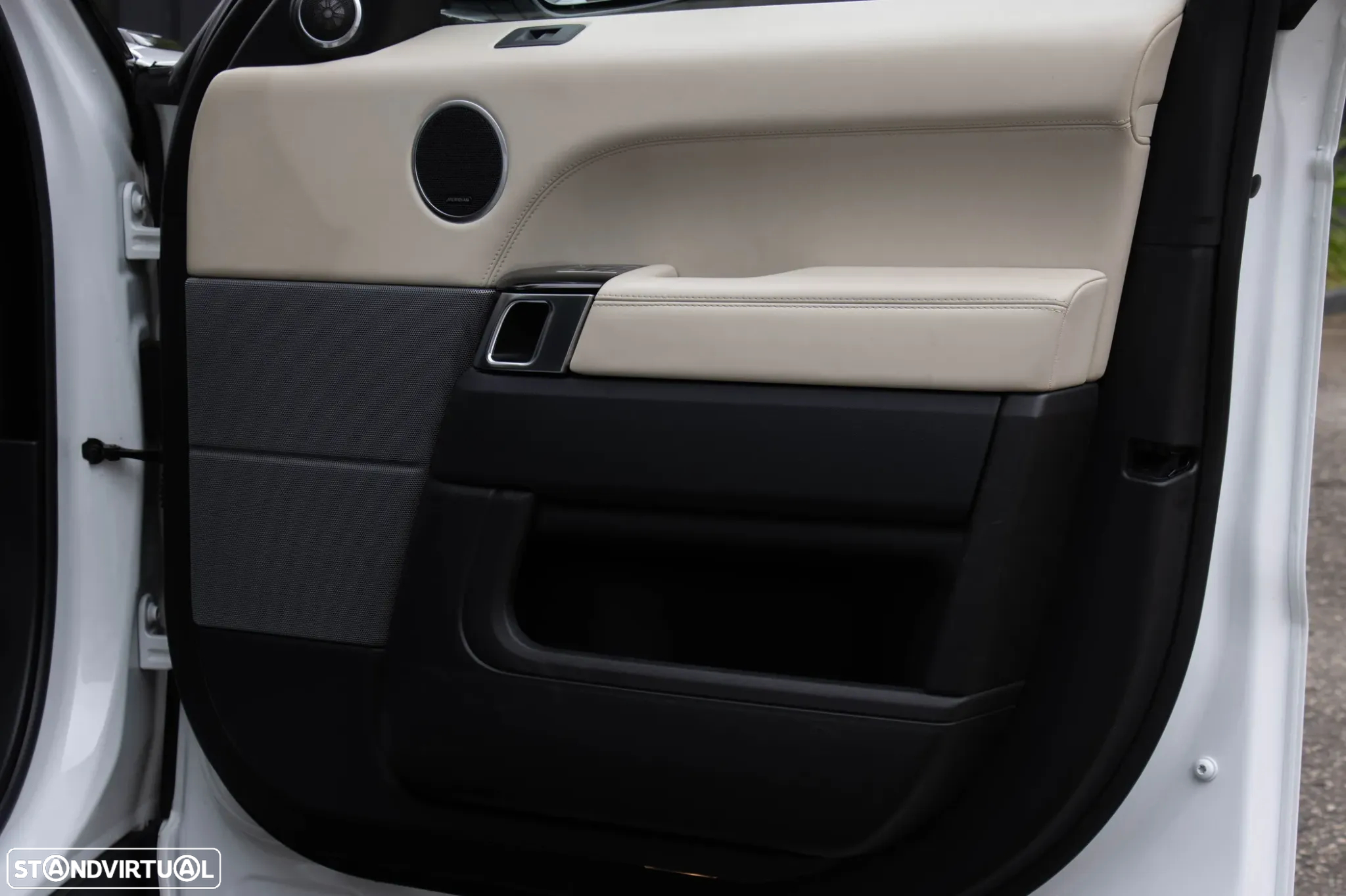 Land Rover Range Rover 4.4 SDV8 Autobiography - 31