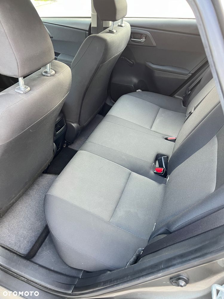 Toyota Auris 1.33 VVT-i Active - 7