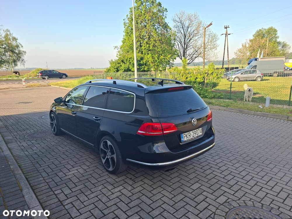 Volkswagen Passat 2.0 TDI DSG BlueMotion Technology Comfortline - 2