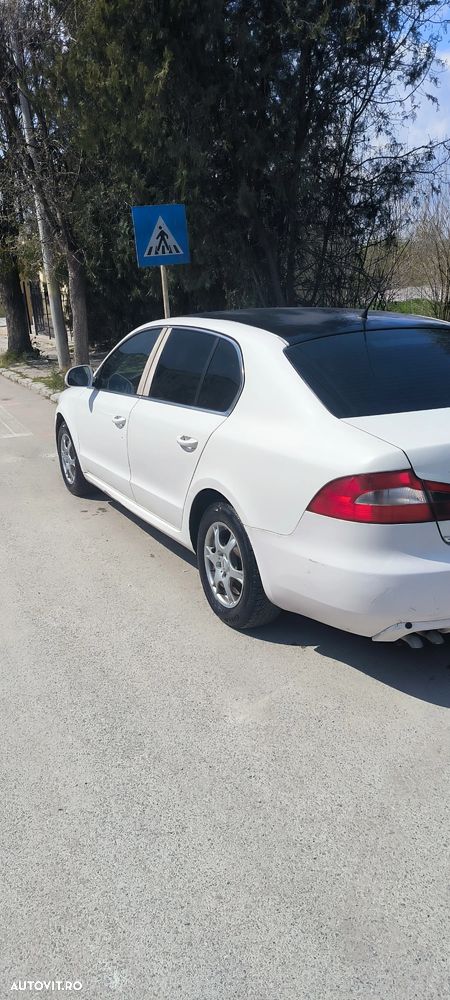 Skoda Superb 1.9 TDI GreenLine - 4