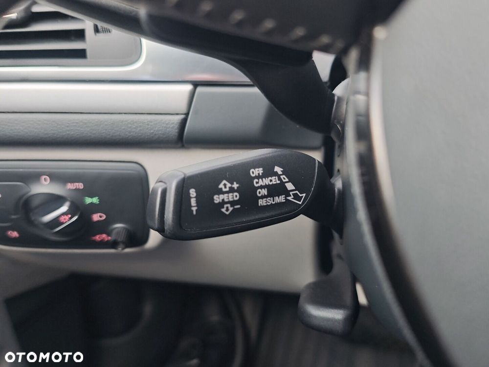 Audi A6 Avant 2.0 TDI ultra S tronic - 14