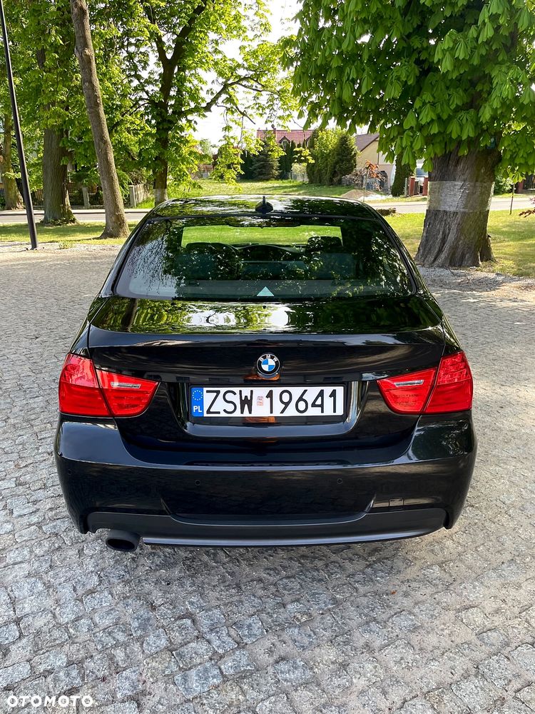 BMW Seria 3 318i Edition Sport - 9