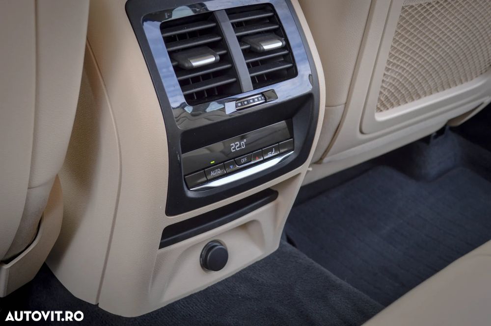 BMW X3 2020 — imagine 36