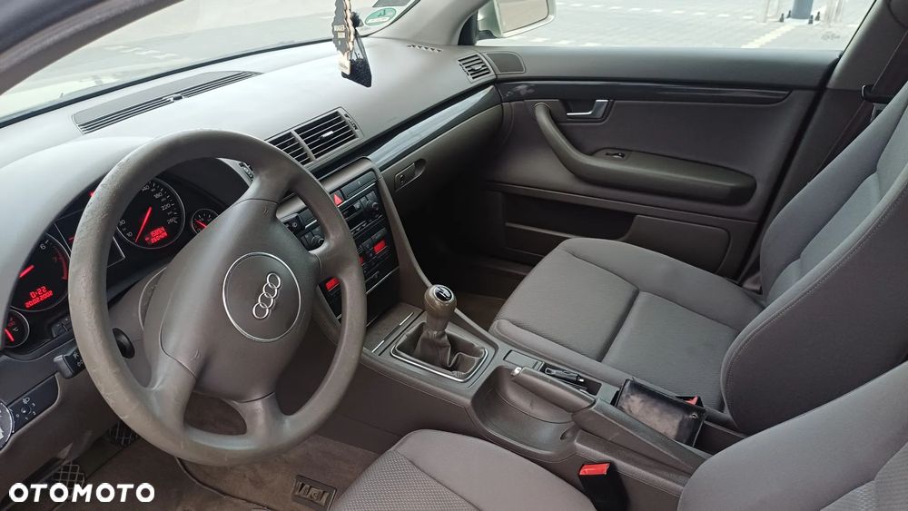Audi A4 Limousine - 26
