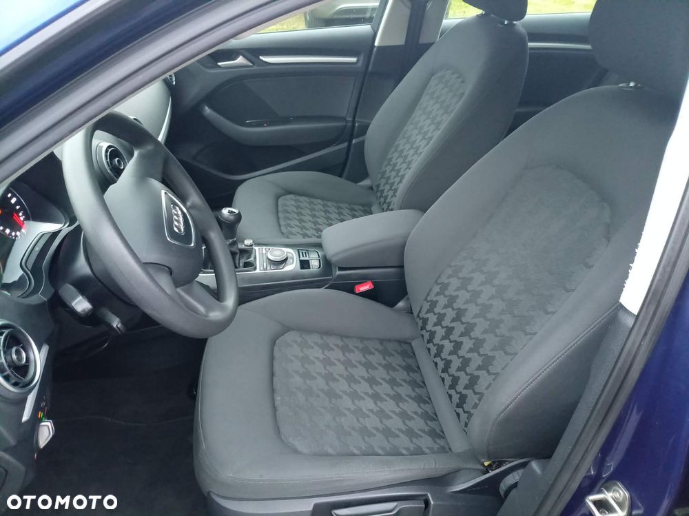 Audi A3 Sportback - 8