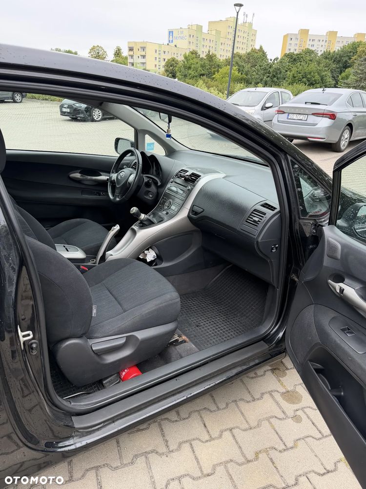 Toyota Auris 1.4 D-4D Luna - 6