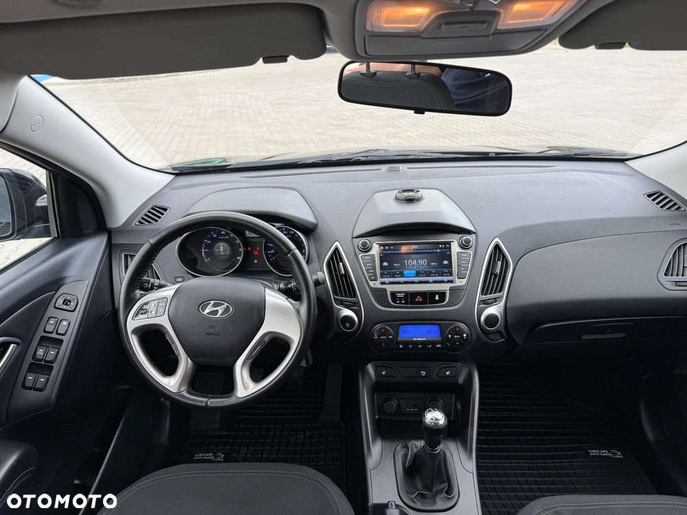Hyundai ix35 2.0 4WD Premium - 18