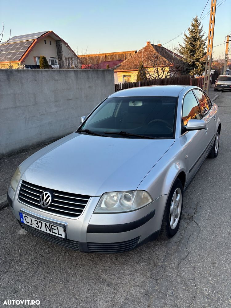 Volkswagen Passat Standard - 1