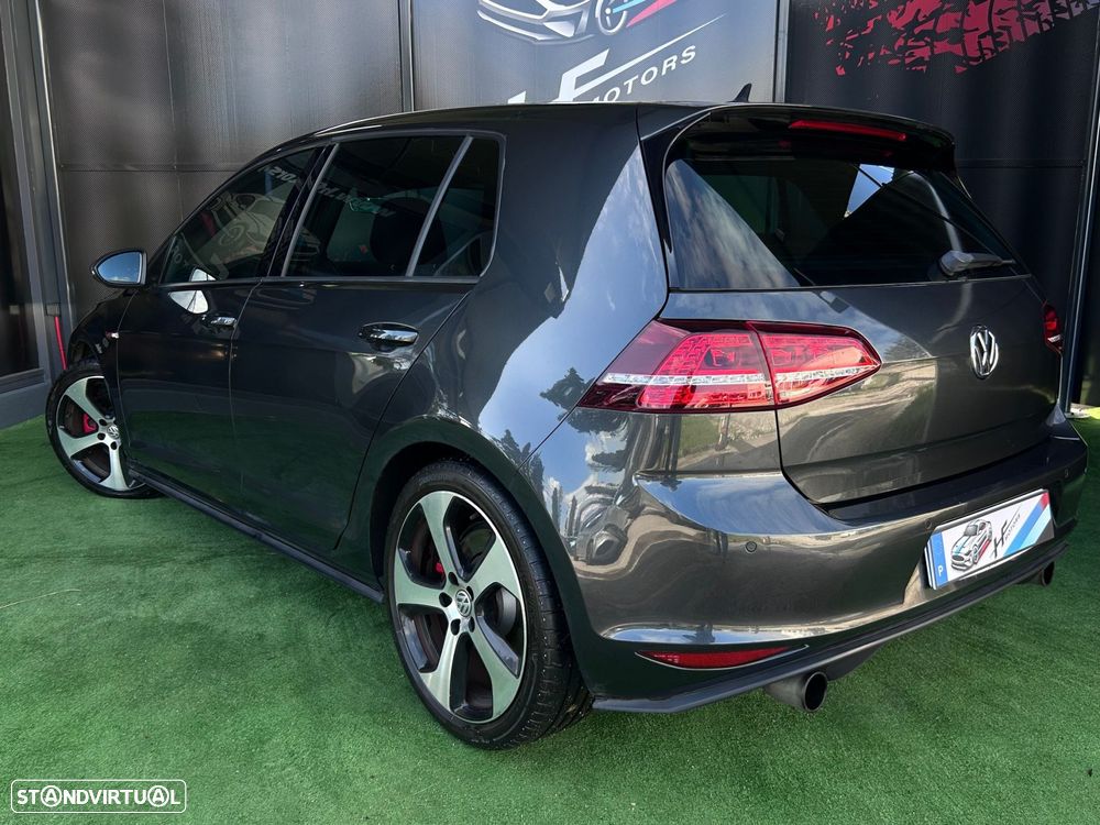 VW Golf 2.0 TSi GTi DSG Performance - 17
