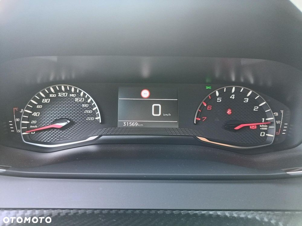 Peugeot 2008 PureTech 100 Allure S&S BVM6 - 23