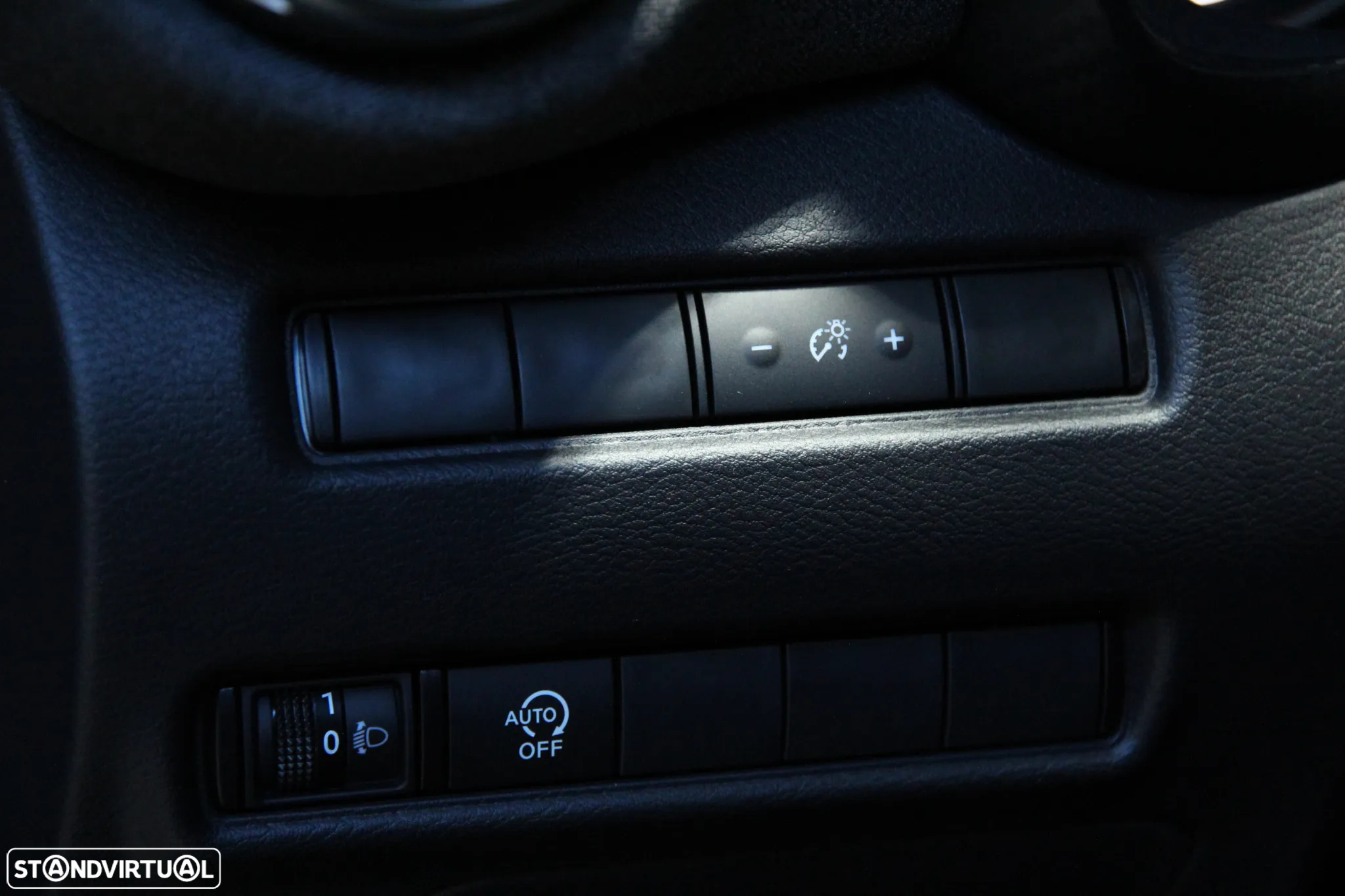 Nissan Juke 1.0 DIG-T N-Connecta NAV.+TwoTone NC DCT - 10